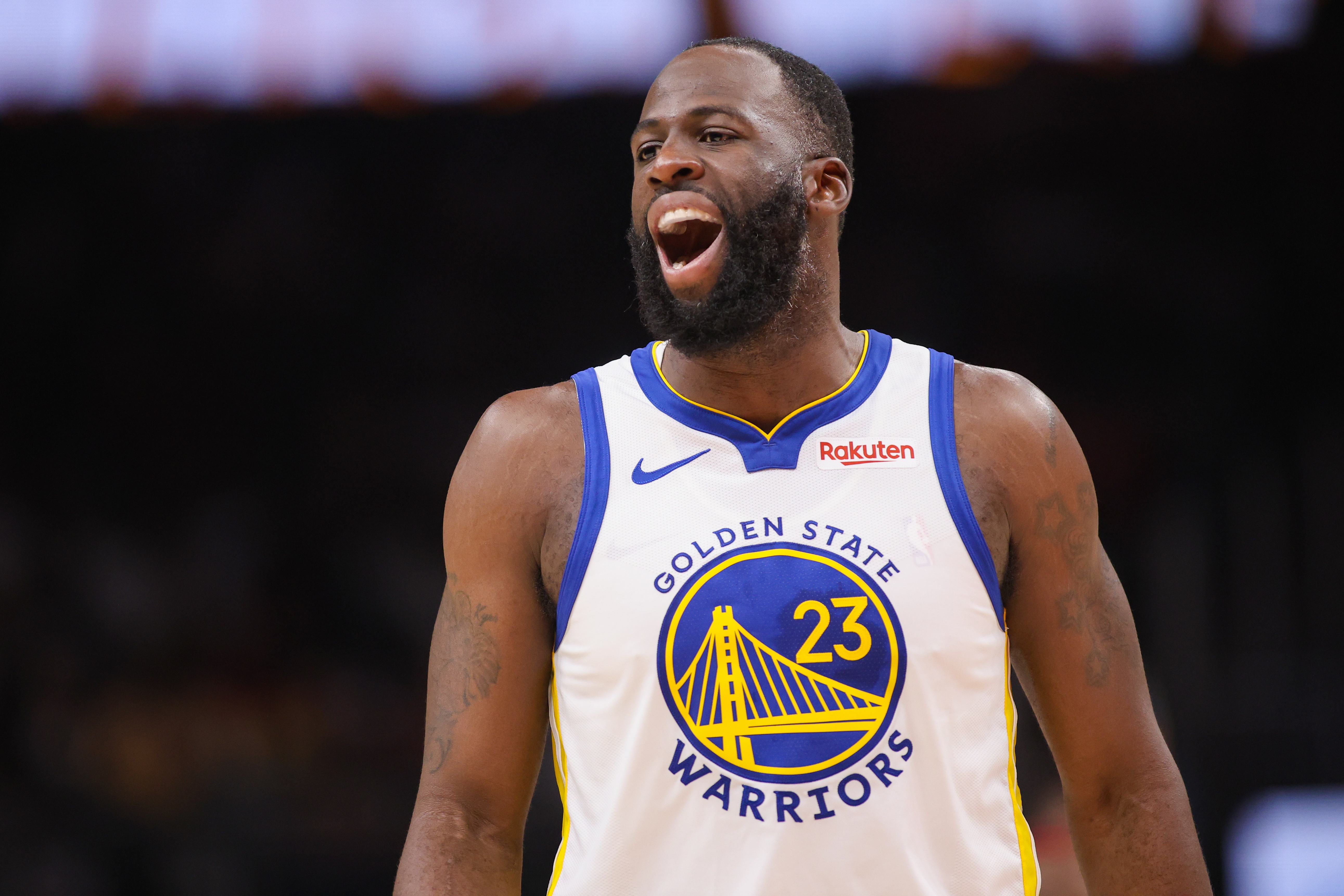 九游娱乐-完全不出手!追梦半场0出手 得分挂蛋仅得4板4助1抢&有3次失误